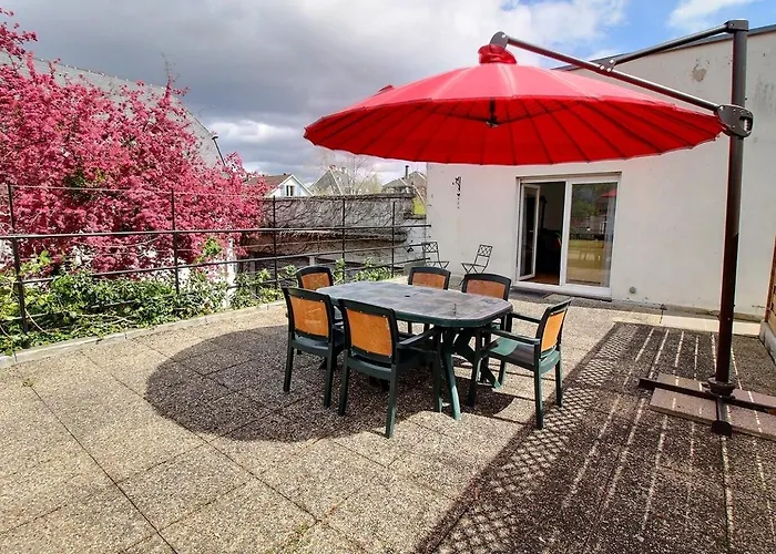 Spacieux A Avec Terrasse, Garage Privatif, Proche Centre Et Gare - Fr-1-722-2